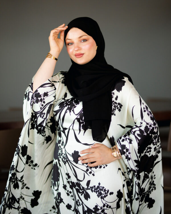 Butterfly Abaya - Image 4